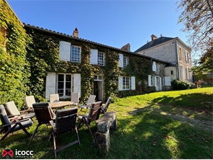 demeure à la vente -   85320  ROSNAY, surface 563 m2 vente demeure - UBI447980201